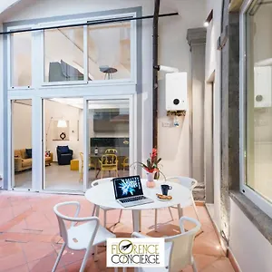 Ground Floor With Patio-ghibellina 65 Appartement