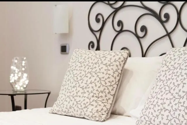 Couette-café B&B Residenza Malaterra Naples